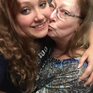 Meet your Posher, Debbie